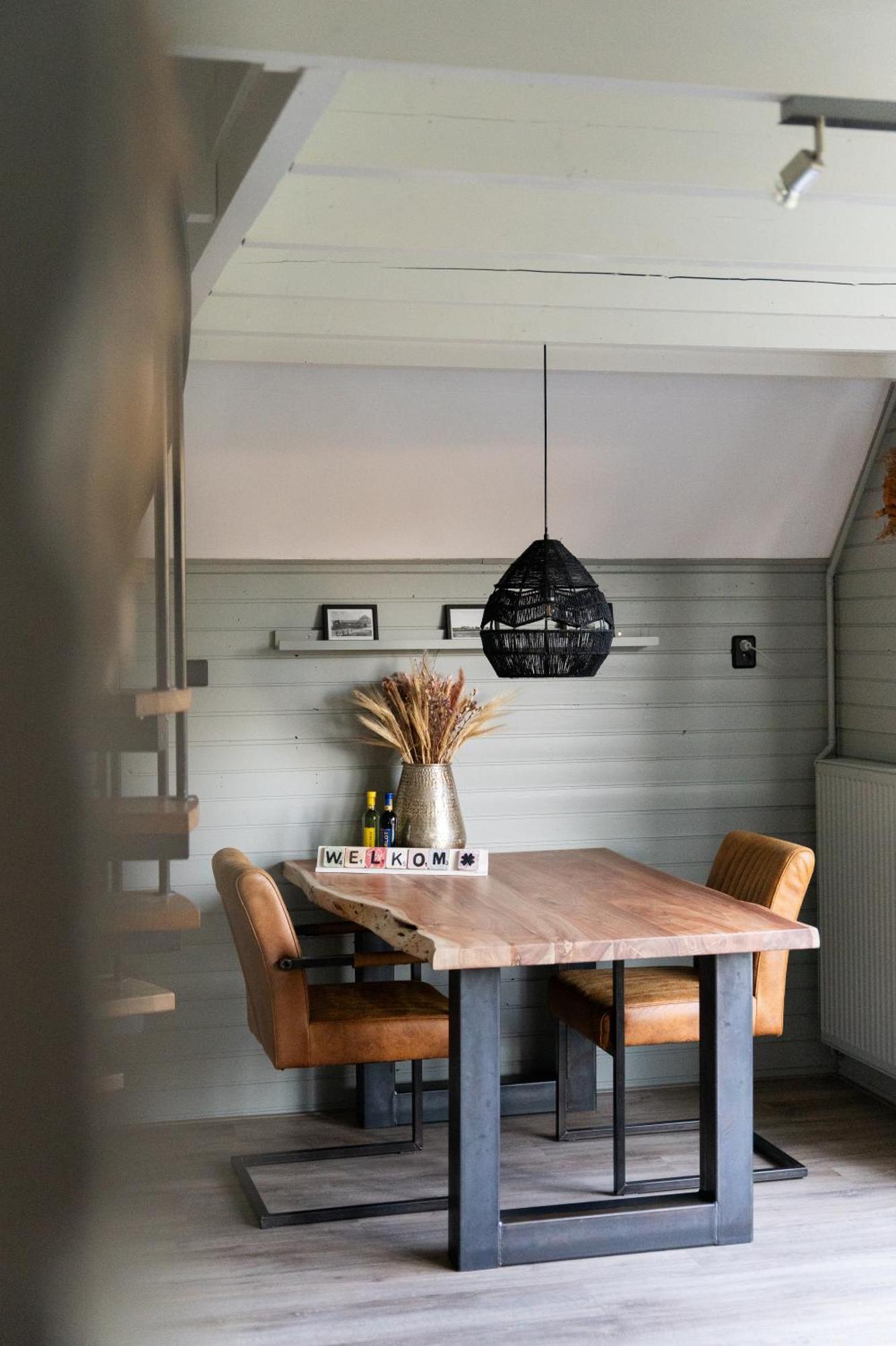 Peaceful Holiday Home In Tuitjenhorn エクステリア 写真